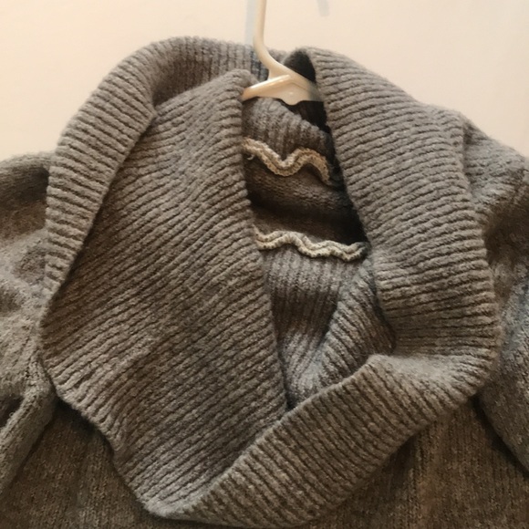 🌻 Grey Cropped Cowl Neck Sweater - Picture 4 of 5